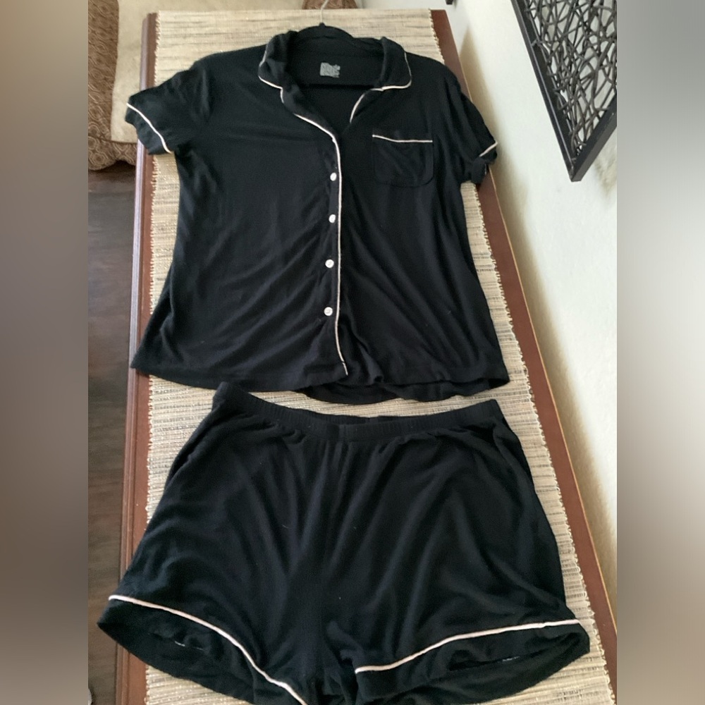 Gilligan & O'Malley Black Short Sleeve Pajama Set Size M